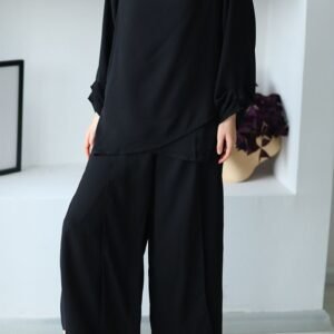 Alternative view of Black Two-Piece Set – Modest Tunic & Wide-Leg Pants