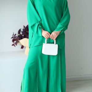 Green Two-Piece Set – Modest Tunic & Wide-Leg Pants
