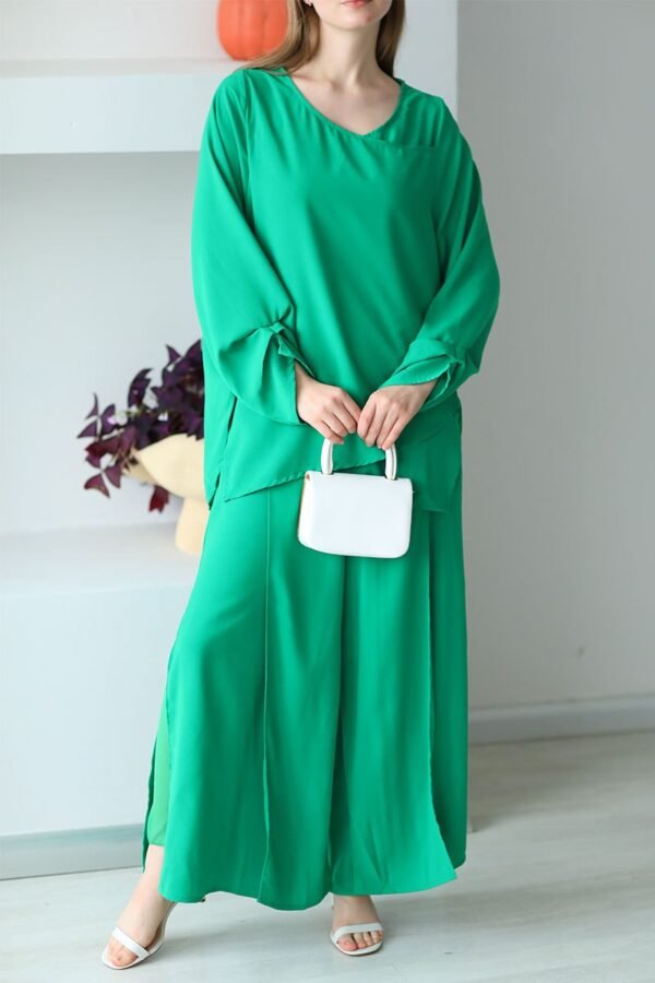 Green Two-Piece Set – Modest Tunic & Wide-Leg Pants