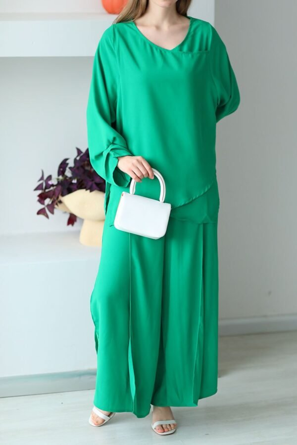 Green Two-Piece Set – Modest Tunic & Wide-Leg Pants - Image 3